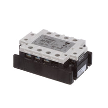 Load image into Gallery viewer, Carlo Gavazzi, Inc. RR2A48D550